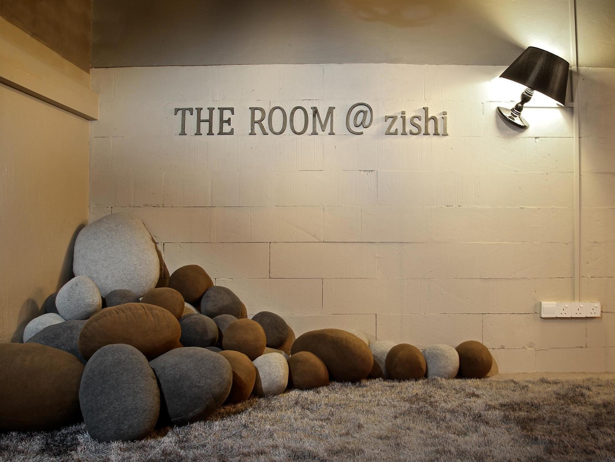 The Room @ Zishi Kota Bharu Bagian luar foto
